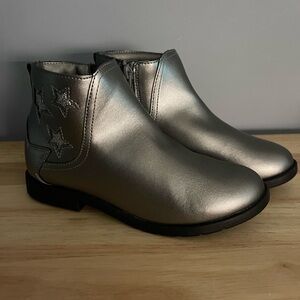 Stride Rite 2W girls boots